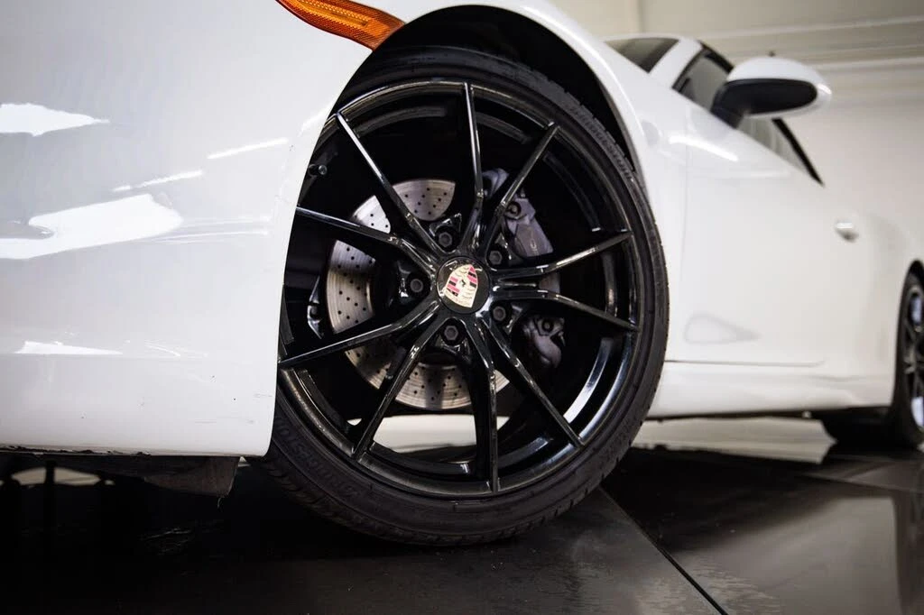 2017 Porsche 991 Carrera 4 - Image 12 of 29