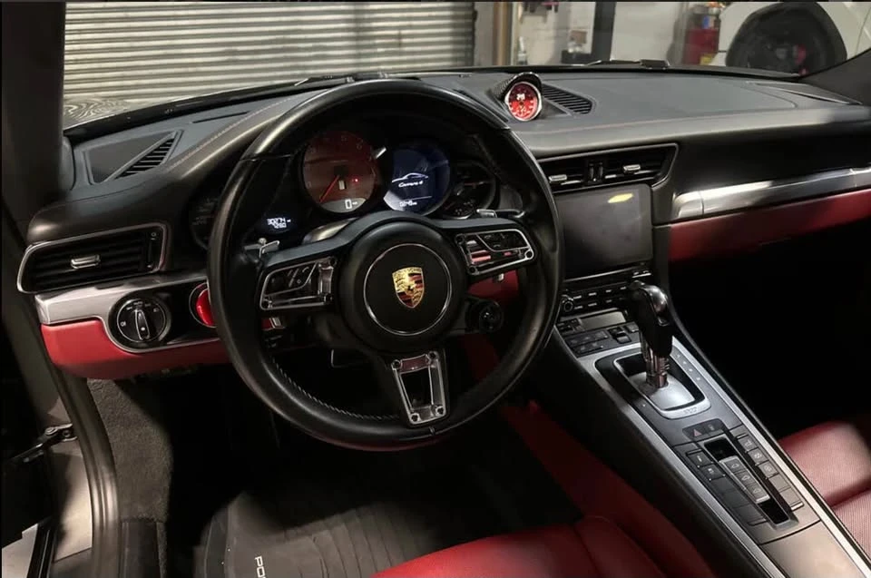 2017 Porsche 991 Carrera 4 - Image 4 of 12