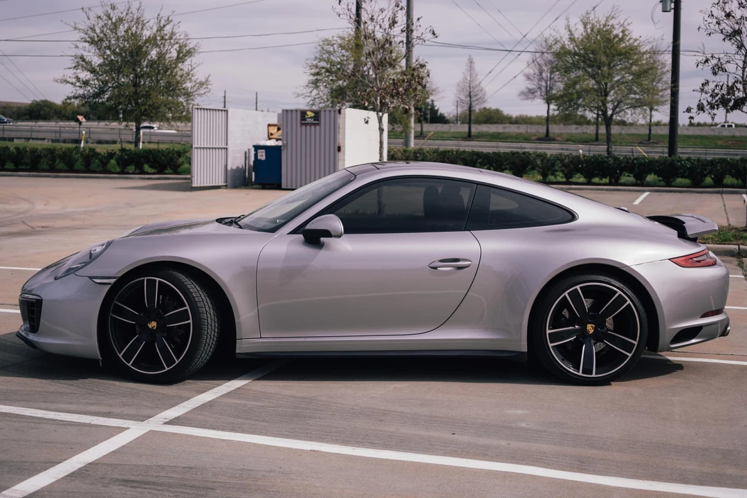 2017 Porsche 991 Carrera 4 - Image 3 of 31
