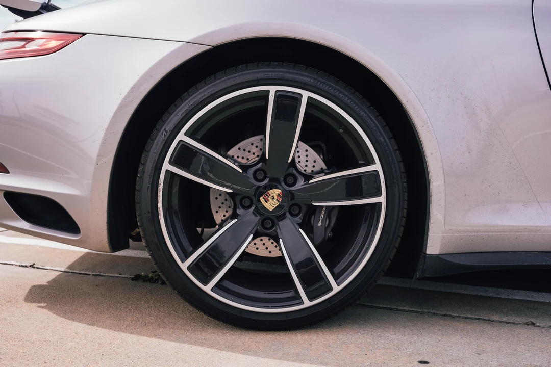 2017 Porsche 991 Carrera 4 - Image 28 of 31