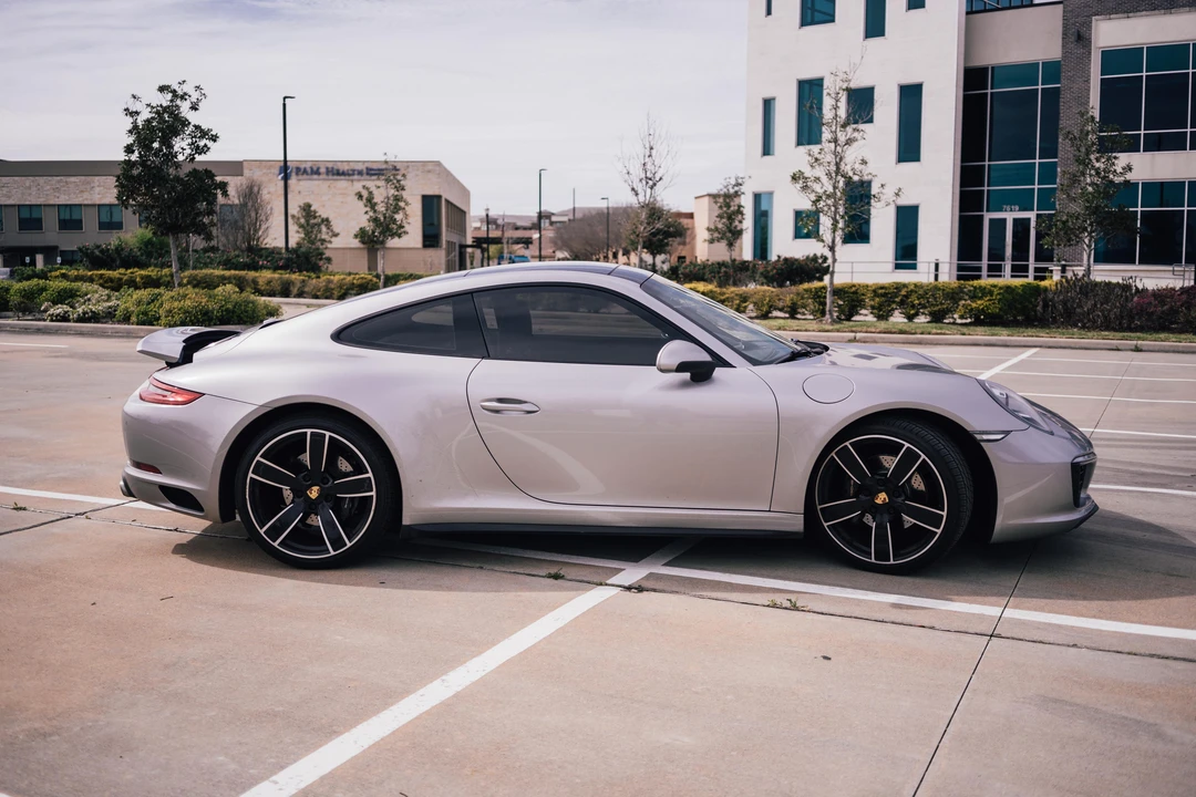2017 Porsche 991 Carrera 4 - Image 10 of 31