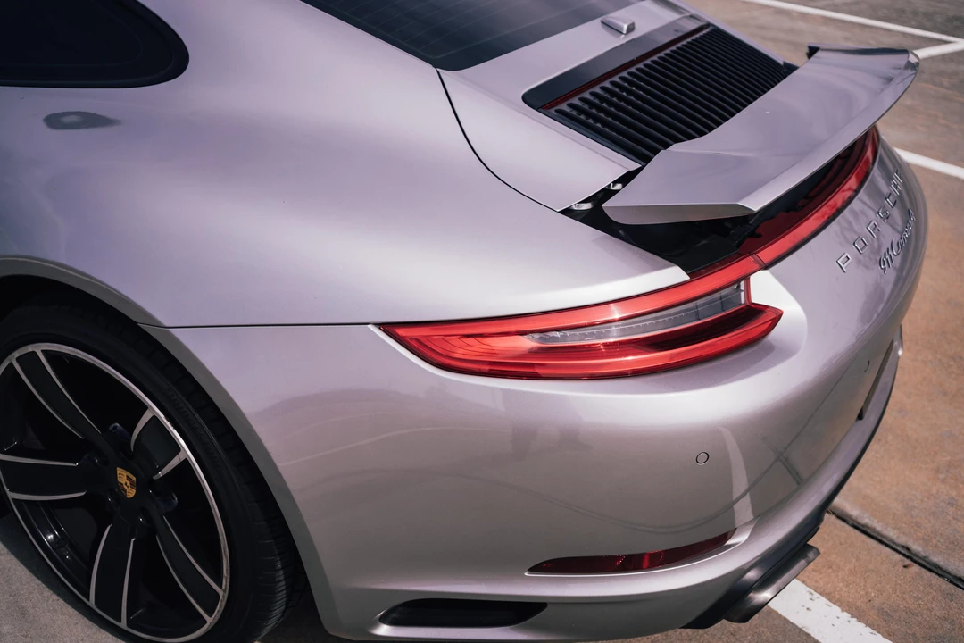 2017 Porsche 991 Carrera 4 - Image 18 of 31