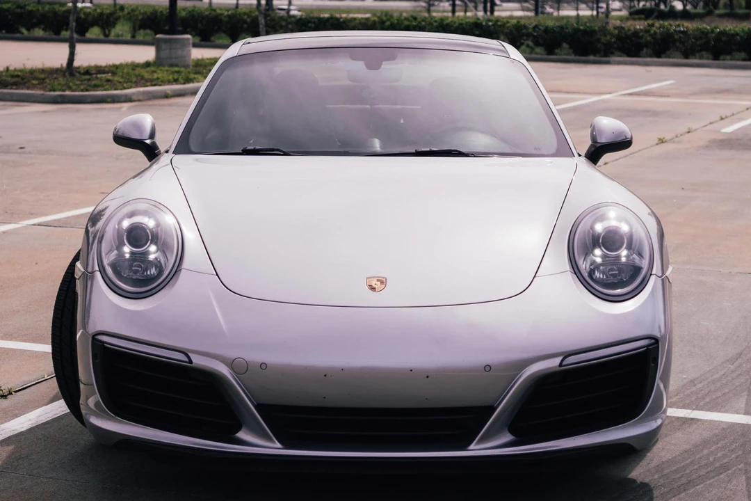 2017 Porsche 991 Carrera 4 - Image 2 of 31