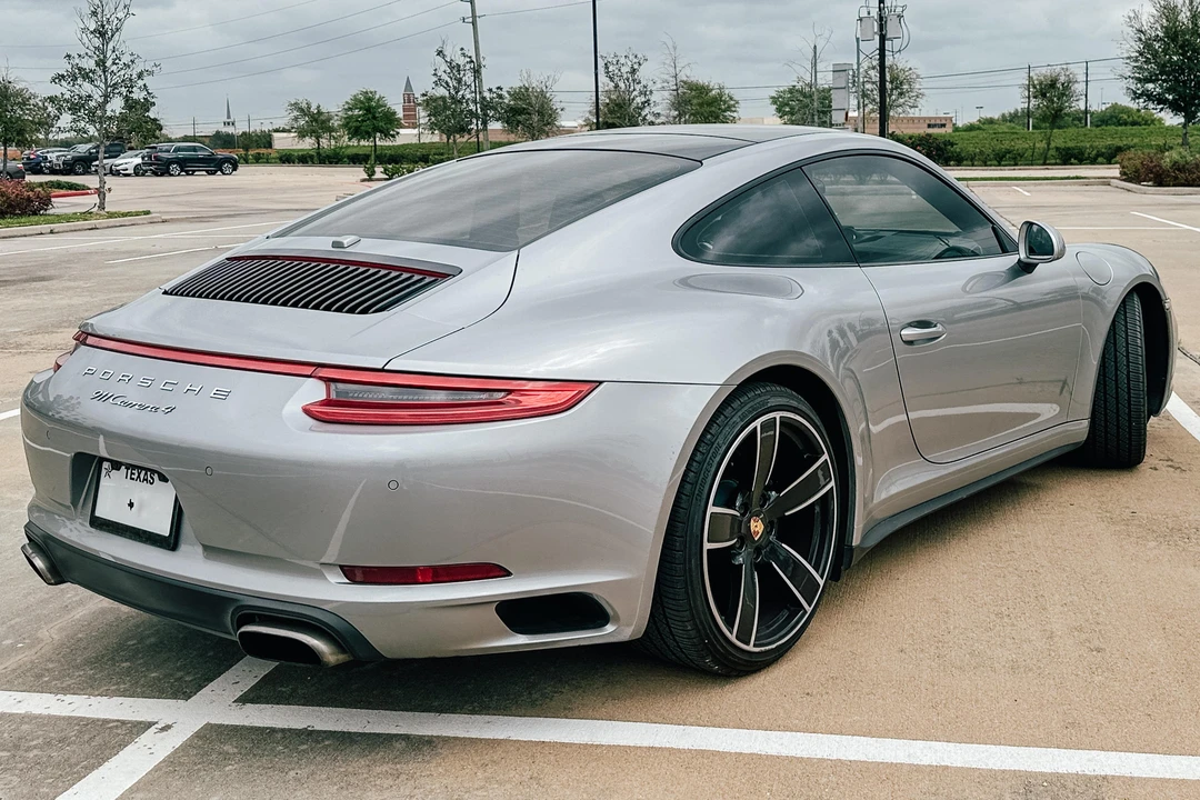 2017 Porsche 991 Carrera 4 - Image 4 of 31