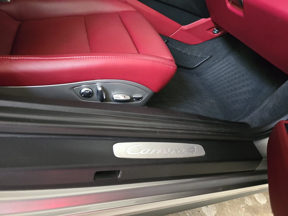 2017 Porsche 991 Carrera 4 - Image 31 of 31