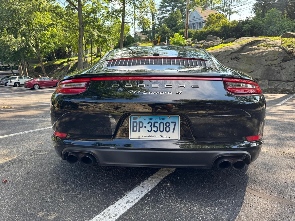 2017 Porsche 991 Carrera 4 - Image 16 of 31