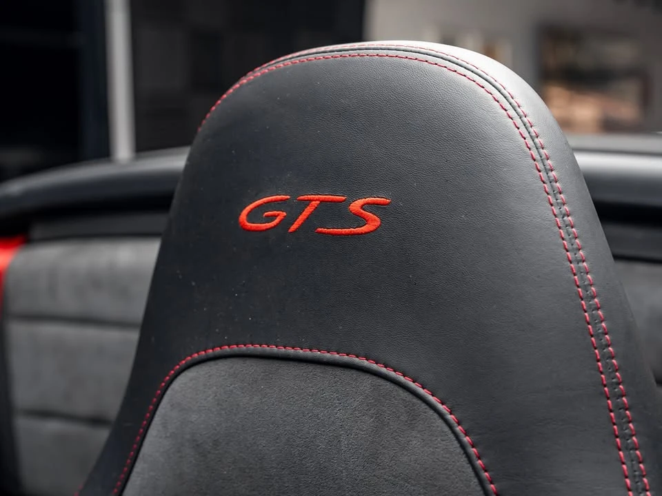 2017 Porsche 911 - Image 13 of 20