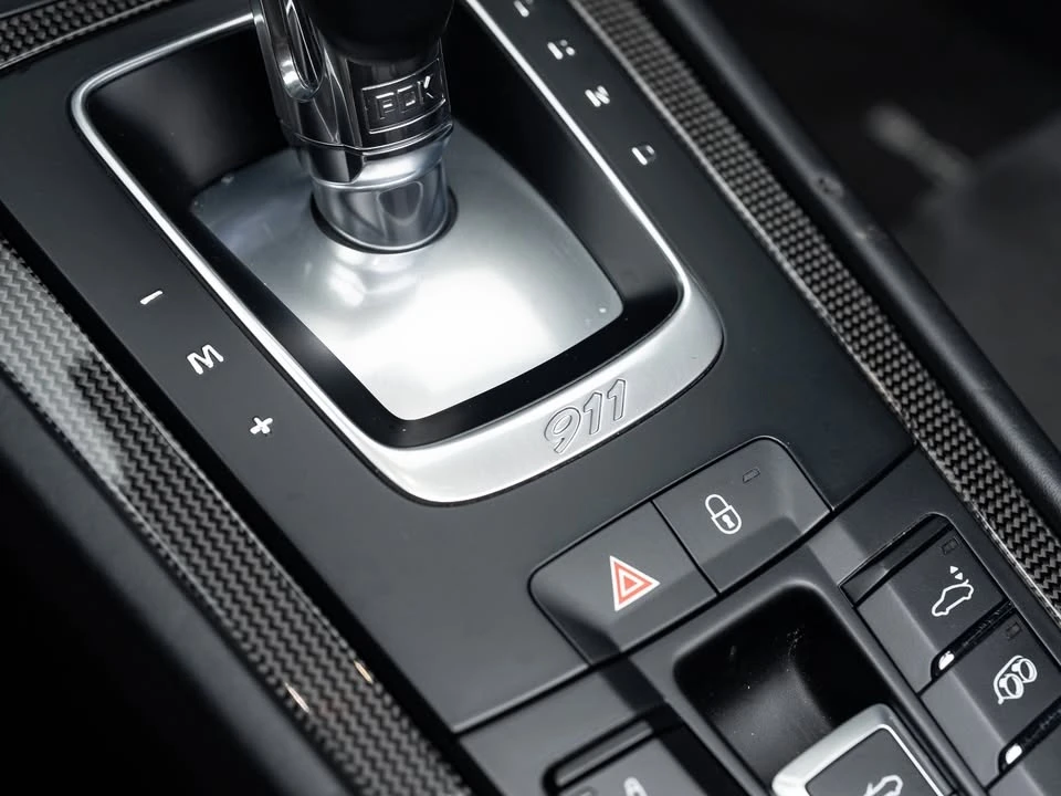 2017 Porsche 911 - Image 17 of 20