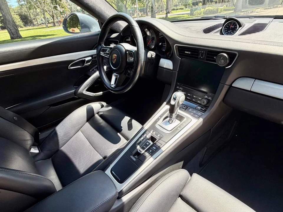 2017 Porsche 991 Carrera 4S - Image 8 of 19