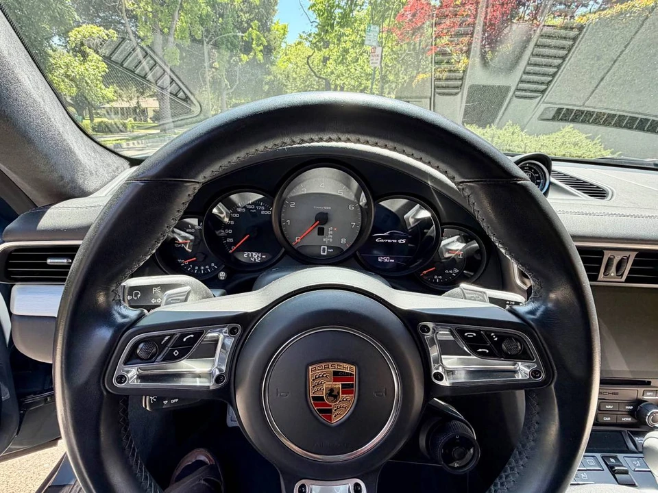 2017 Porsche 991 Carrera 4S - Image 12 of 19