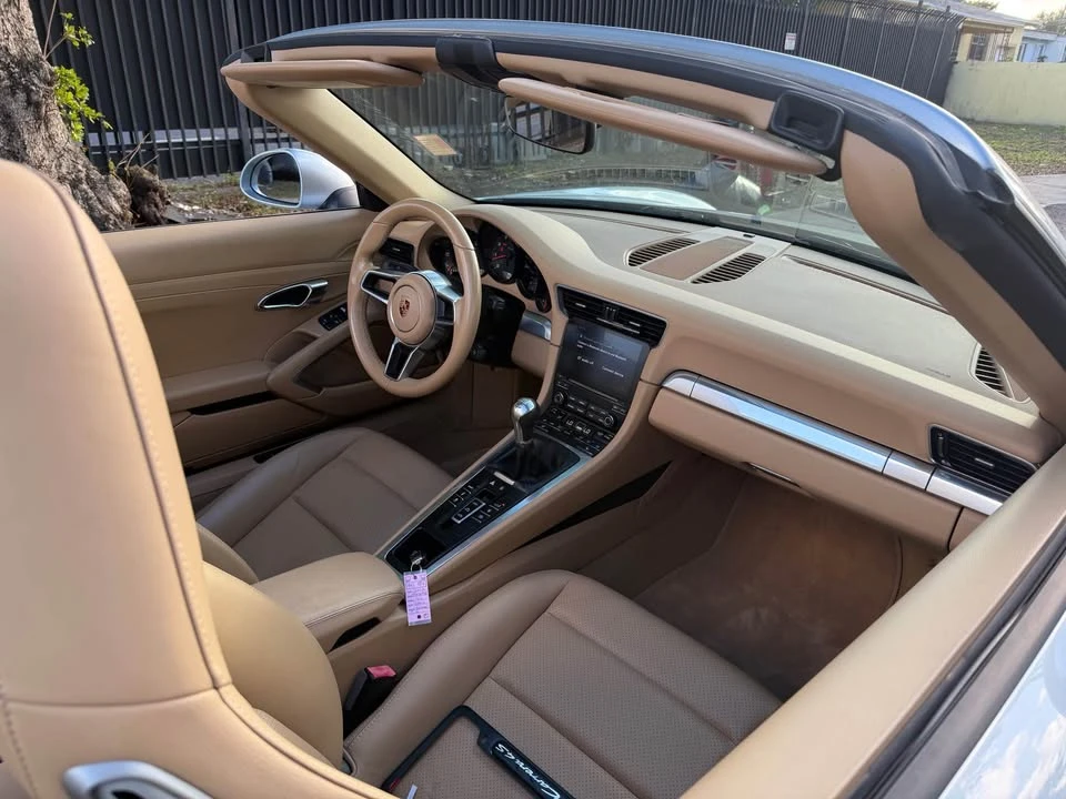 2017 Porsche 991 Carrera 4S - Image 7 of 10