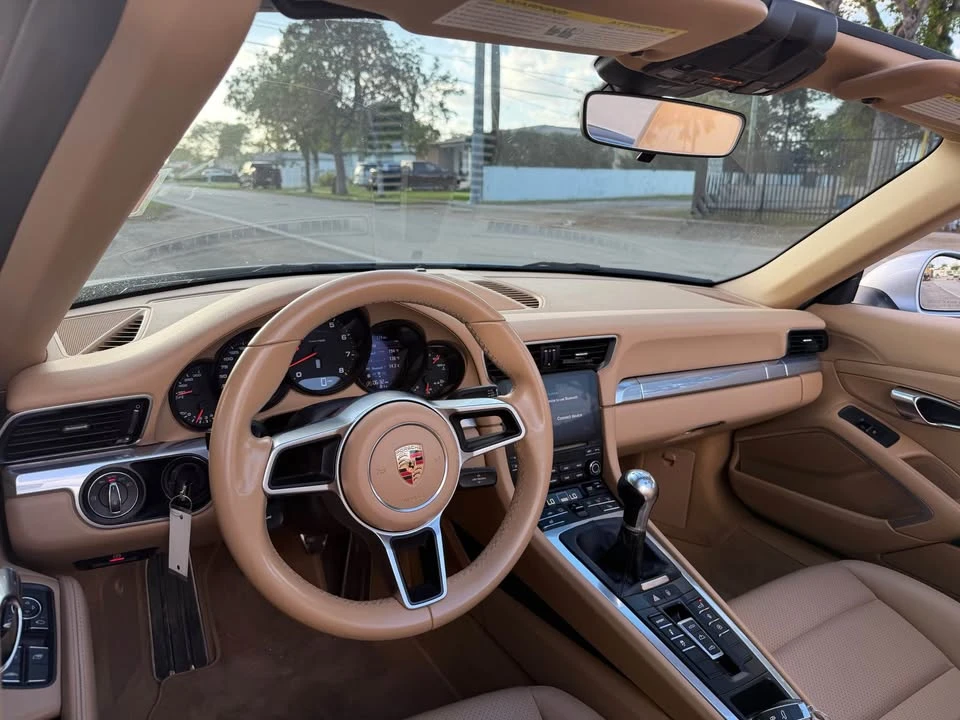 2017 Porsche 991 Carrera 4S - Image 6 of 10