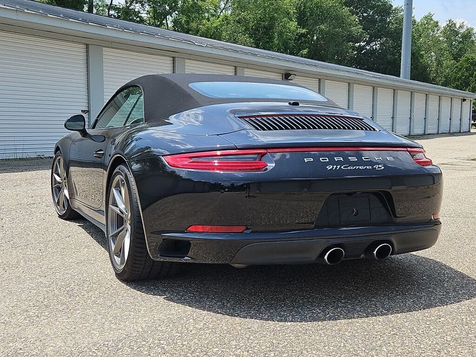 2017 Porsche 991 Carrera 4S - Image 3 of 31
