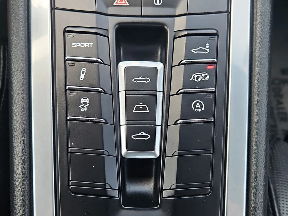2017 Porsche 991 Carrera 4S - Image 18 of 31