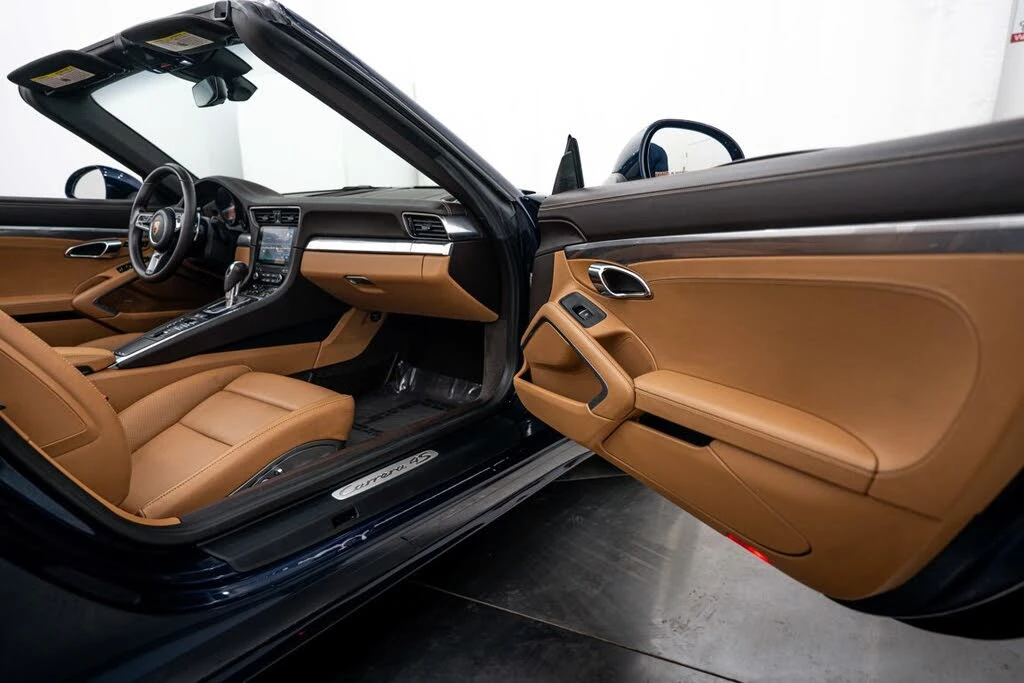 2017 Porsche 991 Carrera 4S - Image 18 of 31