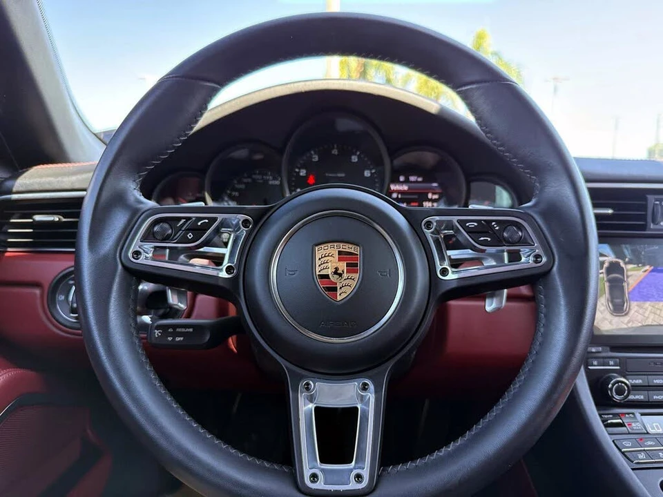2017 Porsche 991 Carrera 4S - Image 29 of 31