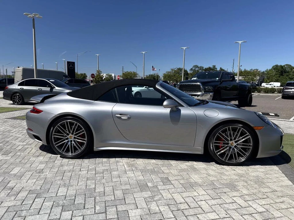 2017 Porsche 991 Carrera 4S - Image 13 of 31