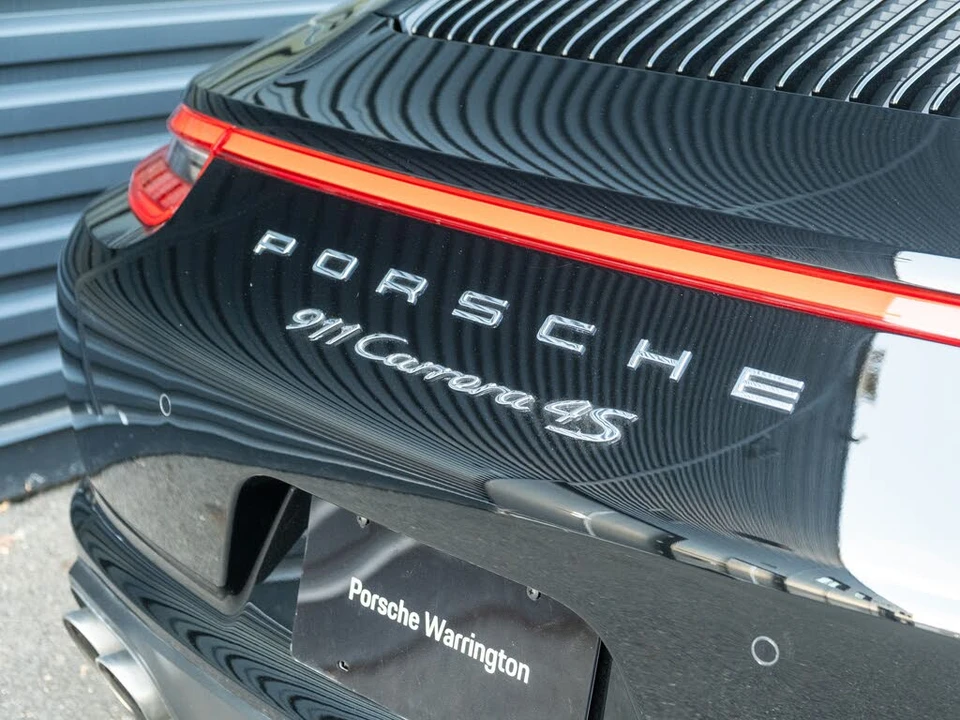 2017 Porsche 991 Carrera 4S - Image 18 of 31