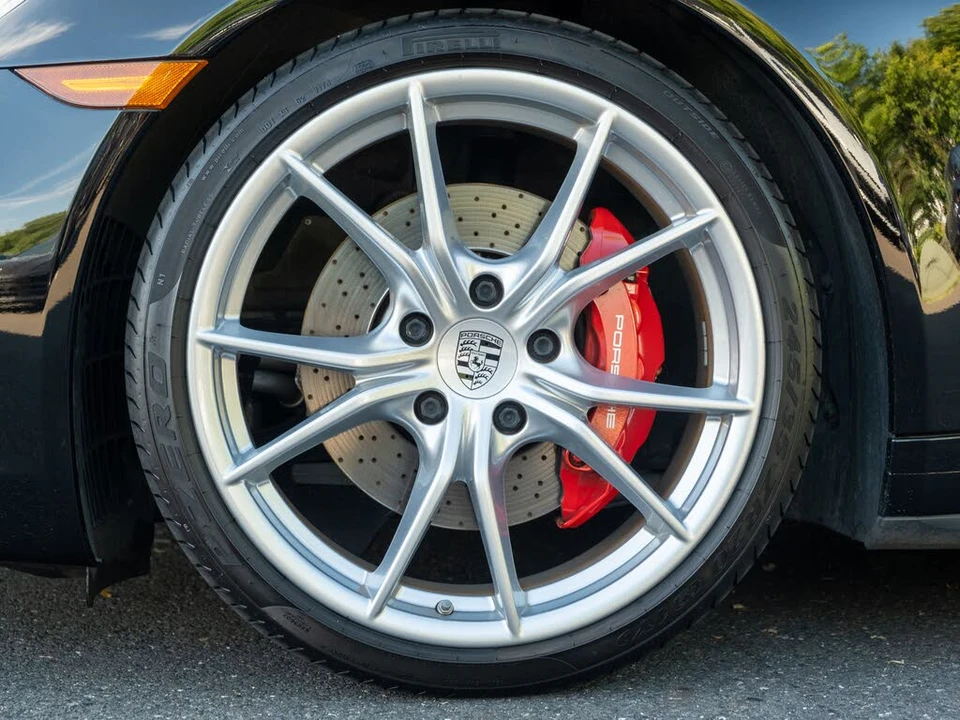 2017 Porsche 991 Carrera 4S - Image 12 of 31