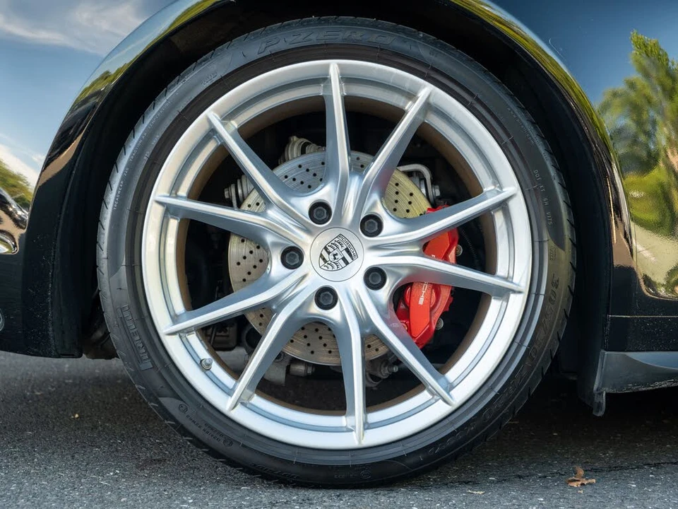 2017 Porsche 991 Carrera 4S - Image 14 of 31