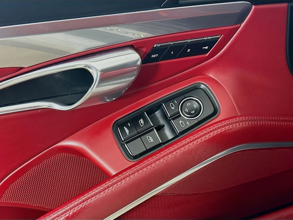 2017 Porsche 991 Carrera 4S - Image 16 of 31