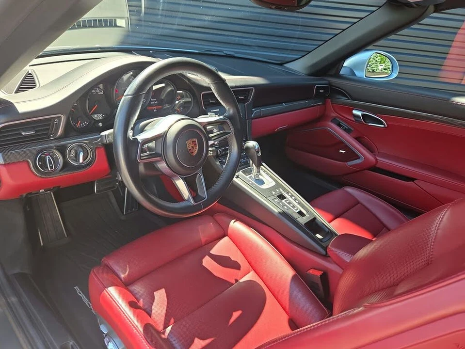 2017 Porsche 991 Carrera 4S - Image 4 of 31