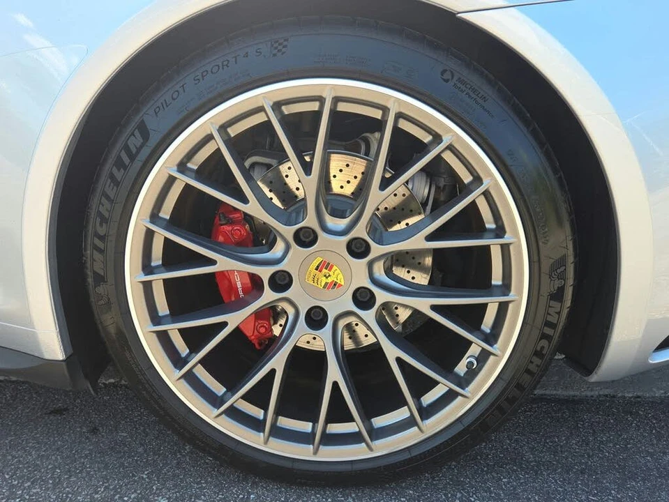 2017 Porsche 991 Carrera 4S - Image 24 of 31