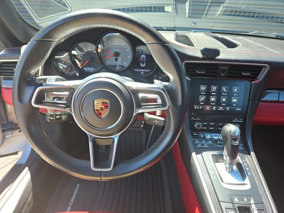 2017 Porsche 991 Carrera 4S - Image 9 of 31