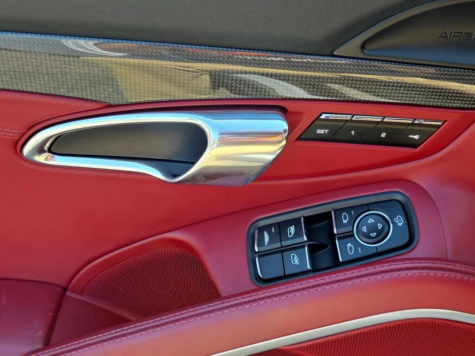 2017 Porsche 991 Carrera 4S - Image 8 of 31