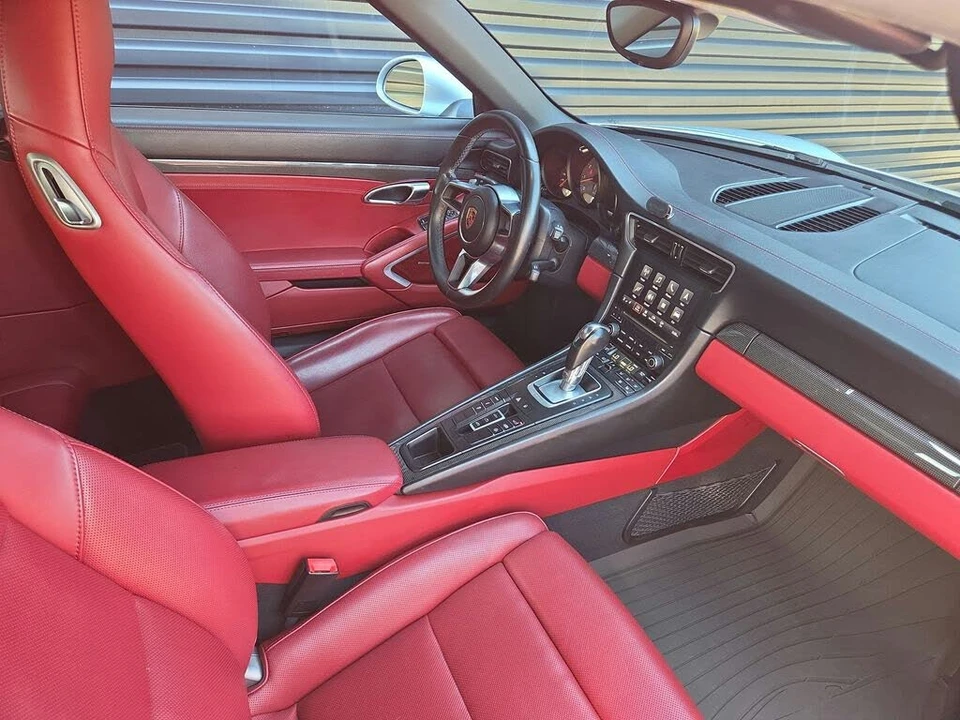 2017 Porsche 991 Carrera 4S - Image 18 of 31
