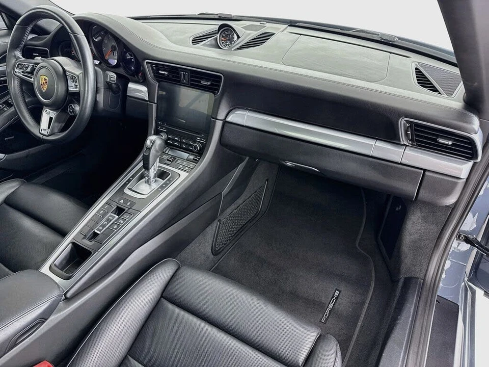 2017 Porsche 991 Carrera 4S - Image 29 of 31