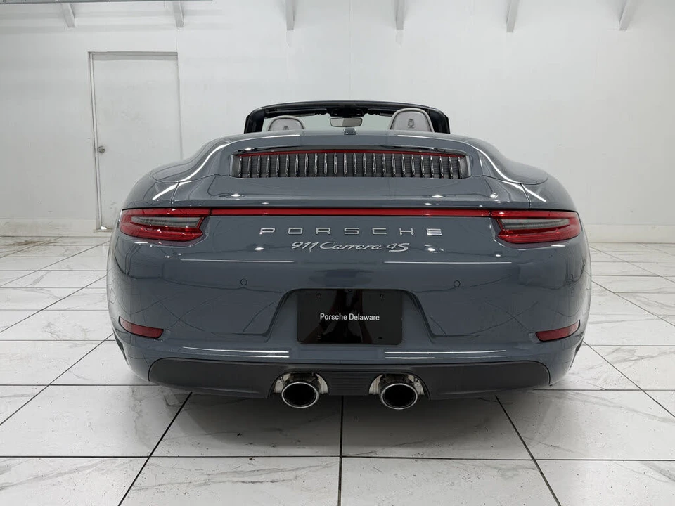 2017 Porsche 991 Carrera 4S - Image 16 of 31