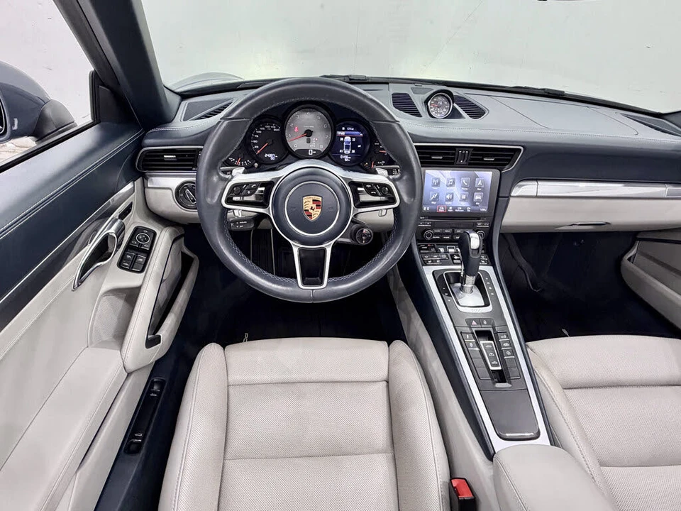 2017 Porsche 991 Carrera 4S - Image 26 of 31