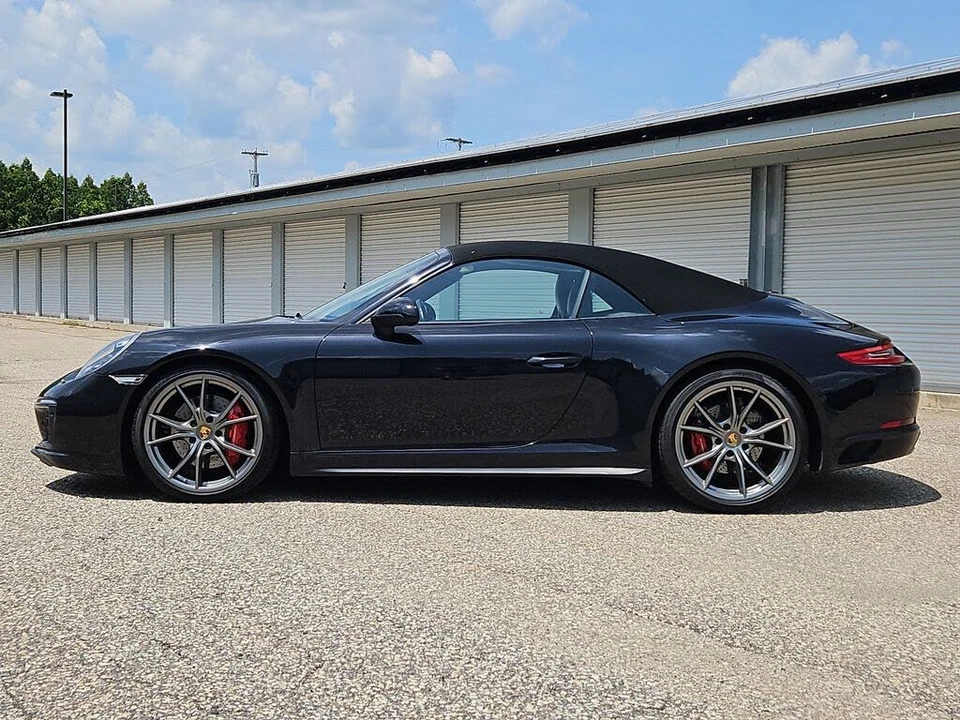 2017 Porsche 991 Carrera 4S - Image 2 of 31