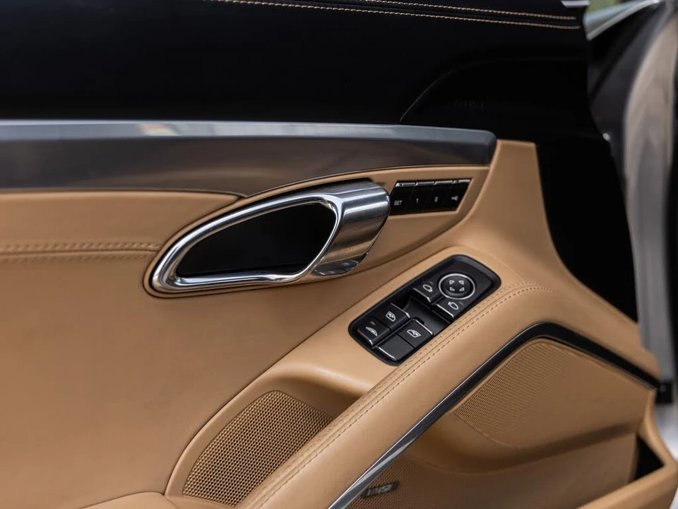 2017 Porsche 991 Carrera 4S - Image 25 of 31