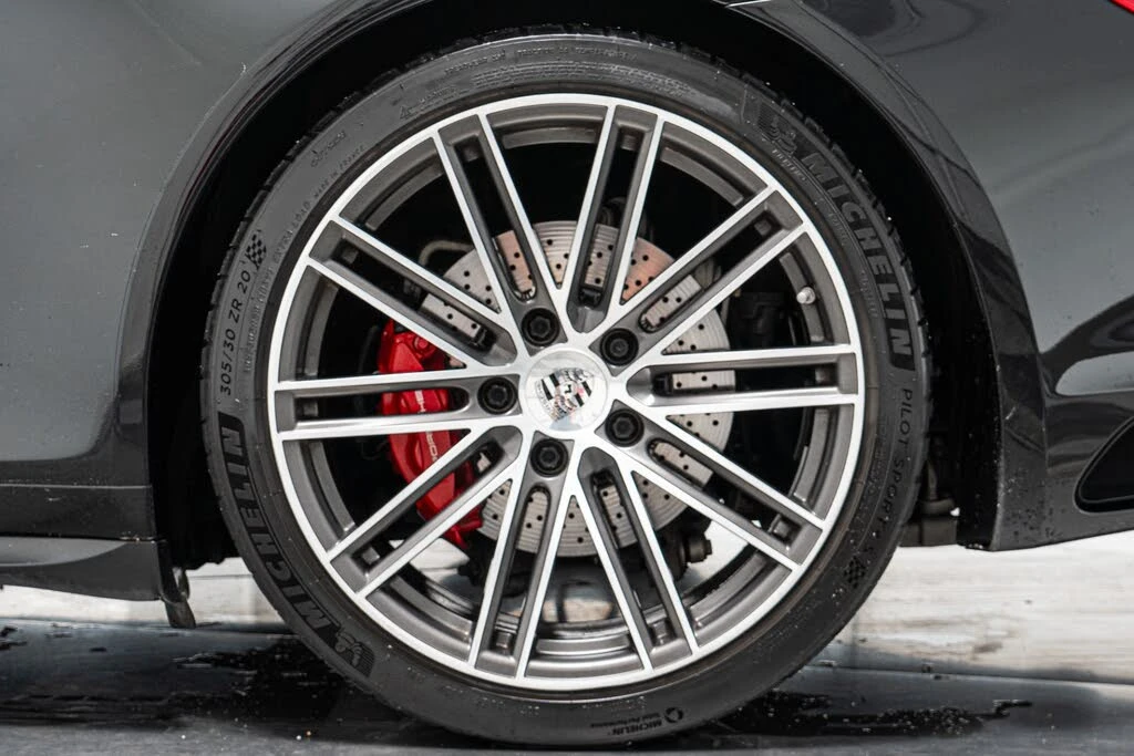 2017 Porsche 991 Carrera 4S - Image 11 of 31