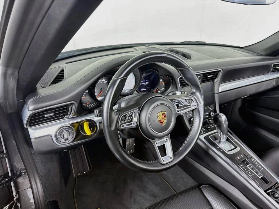 2017 Porsche 991 Carrera 4S - Image 4 of 5