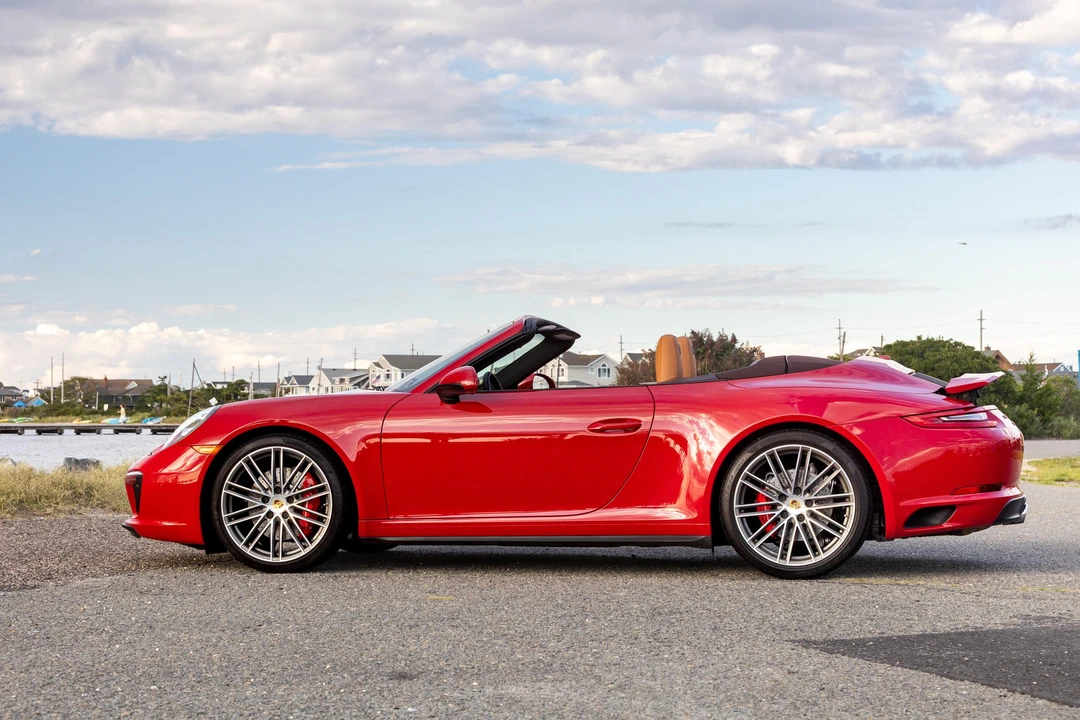 2017 Porsche 991 Carrera 4S - Image 9 of 31