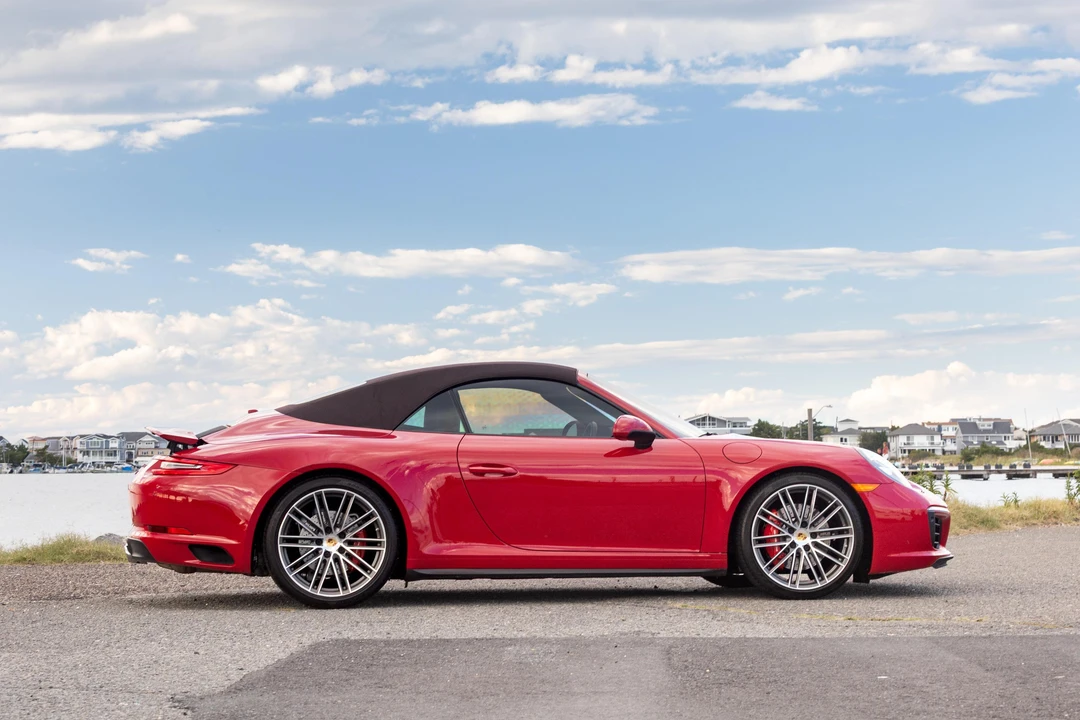 2017 Porsche 991 Carrera 4S - Image 18 of 31