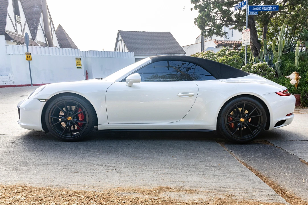 2017 Porsche 991 Carrera 4S - Image 12 of 31