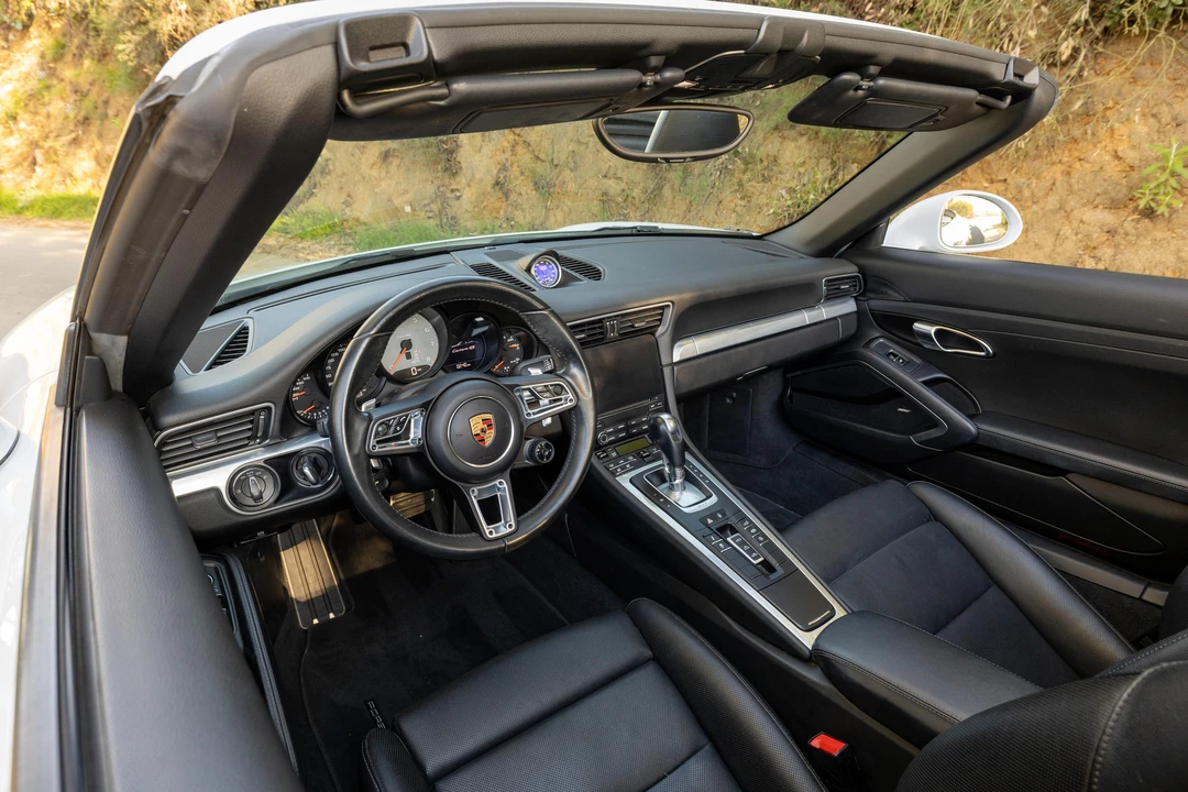 2017 Porsche 991 Carrera 4S - Image 29 of 31