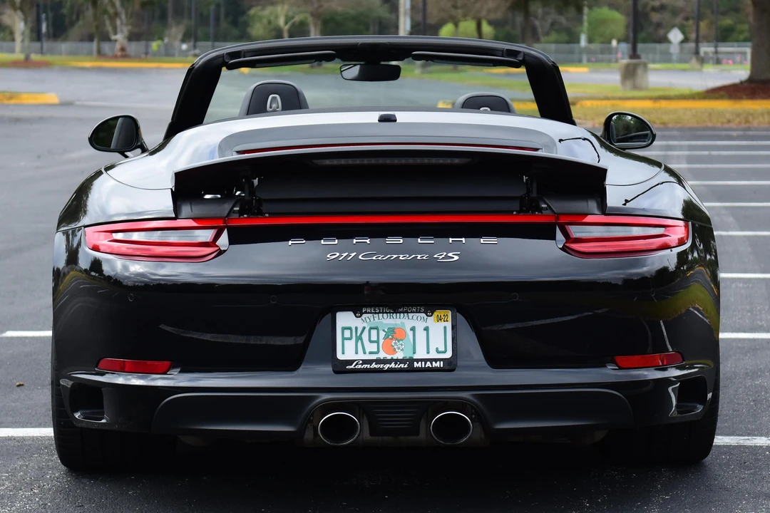 2017 Porsche 991 Carrera 4S - Image 5 of 16