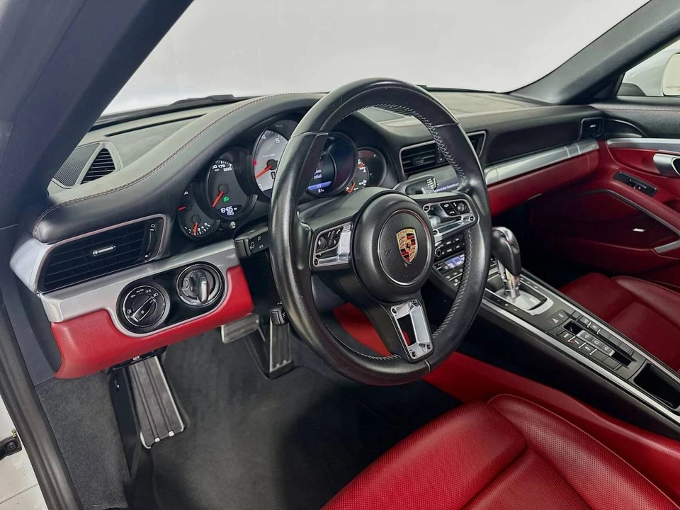 2017 Porsche 991 Carrera 4S - Image 4 of 5