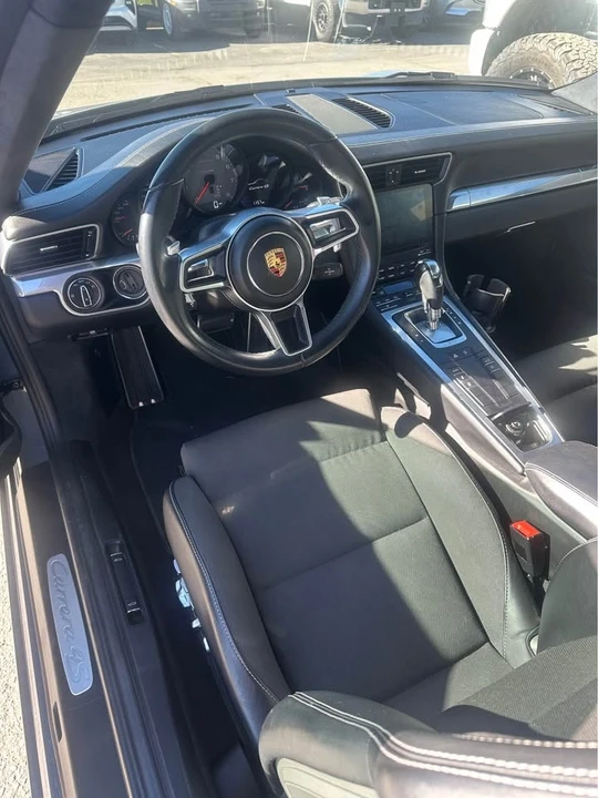 2017 Porsche 991 Carrera 4S - Image 8 of 12