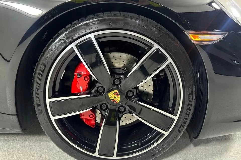 2017 Porsche 991 Carrera 4S - Image 6 of 9