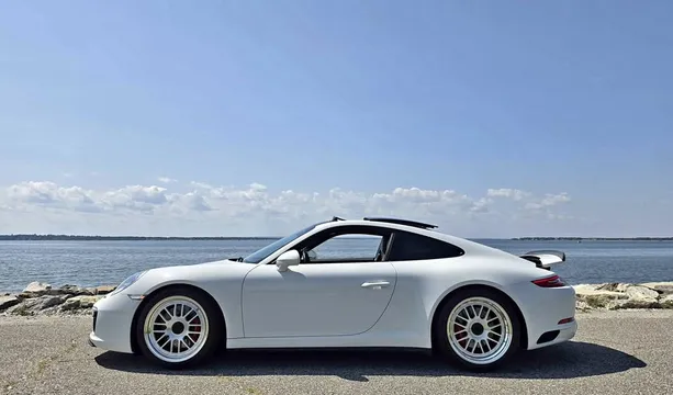 2017 Porsche 911 Carrera 4S Coupe