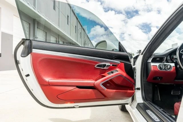 2017 Porsche 991 Carrera 4S - Image 9 of 21