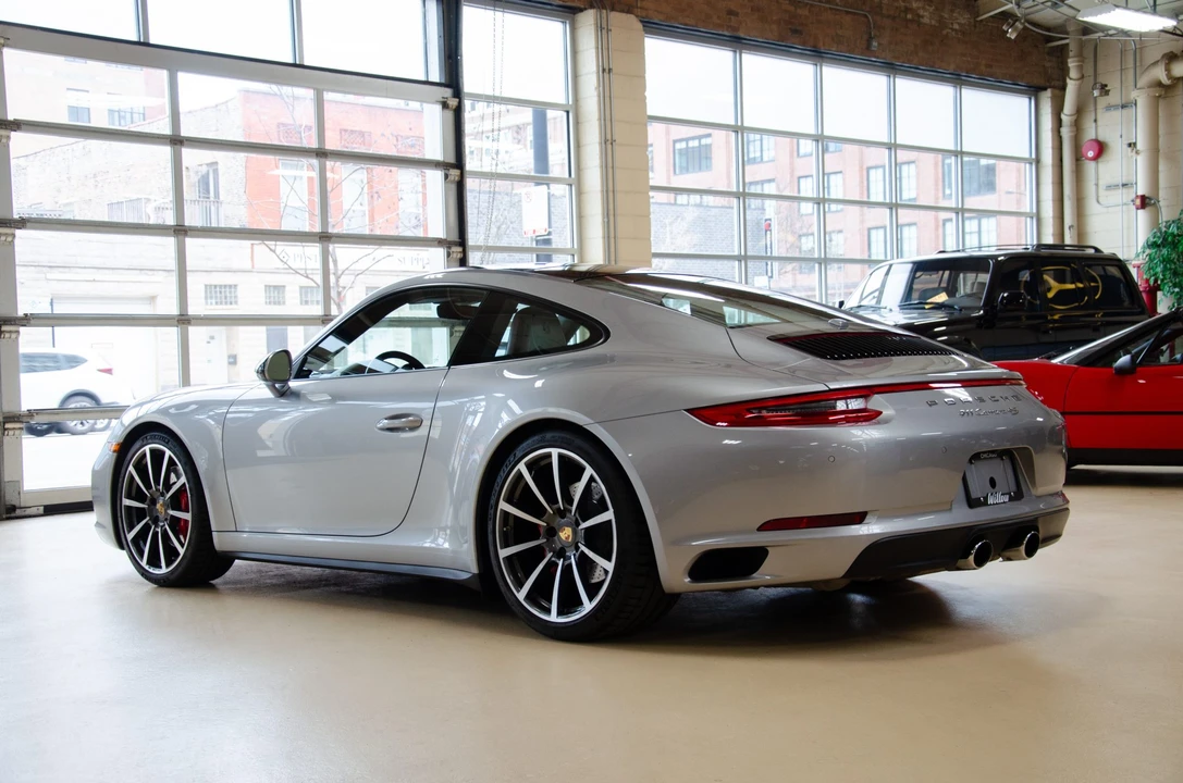 2017 Porsche 991 Carrera 4S - Image 26 of 31