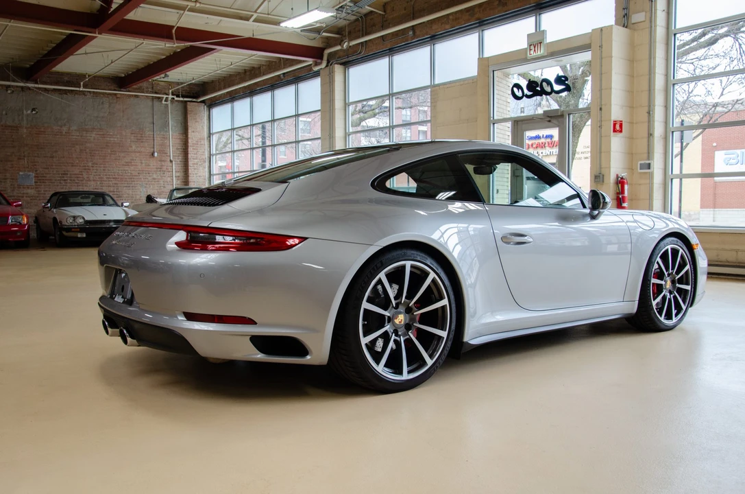 2017 Porsche 991 Carrera 4S - Image 17 of 31