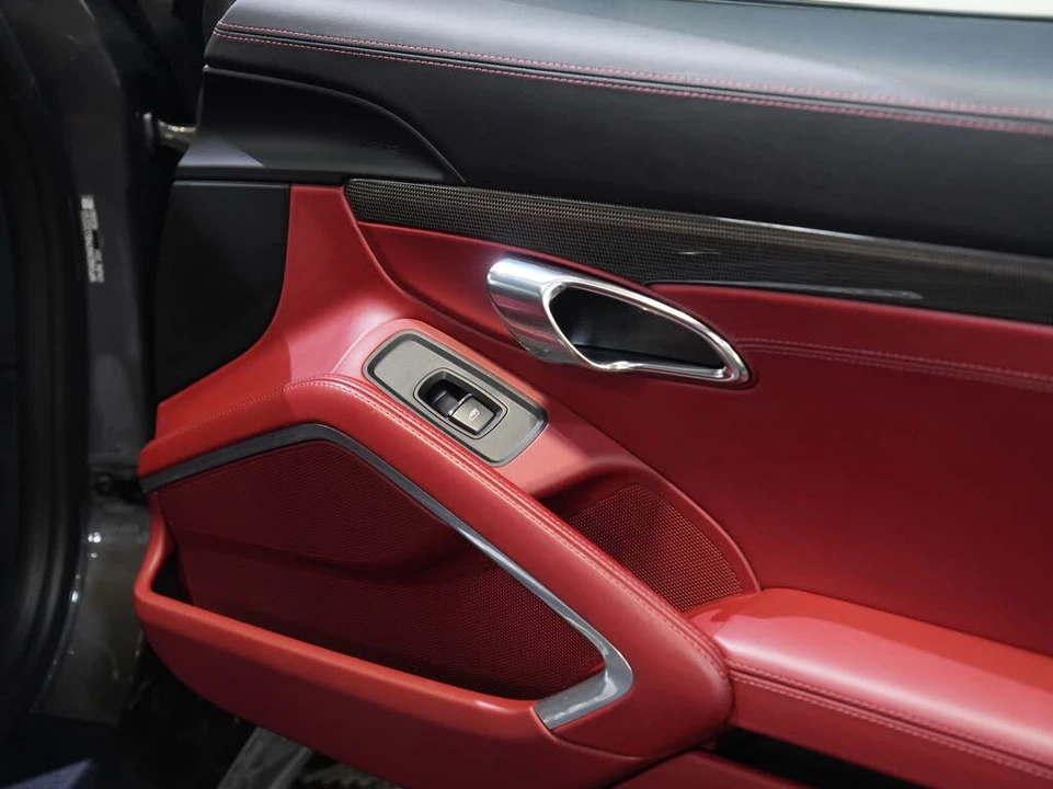 2017 Porsche 991 Carrera 4S - Image 25 of 31